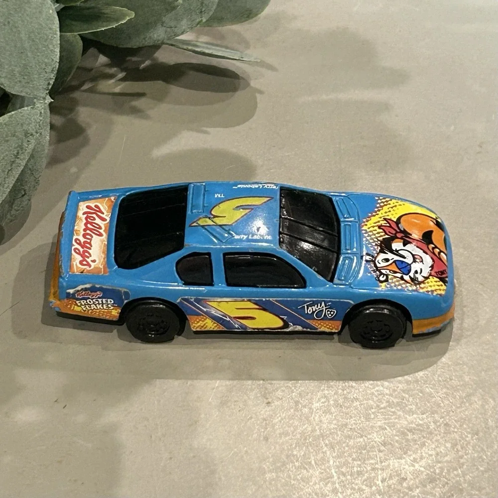 Kelloggs Terry Labonte Pull-n-Go Hot Wheels 2000 Frosted Flakes Race Car